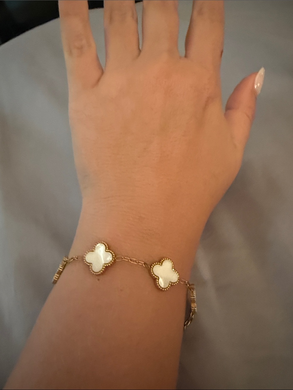 Gold Clover Link Bracelet with White Inlay